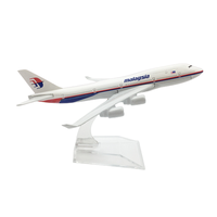 Avianca Airline 16cm Indonesa Airline Qatar Aircraft Singapore Airline PIA Avion moulé sous pression avec personnalisation