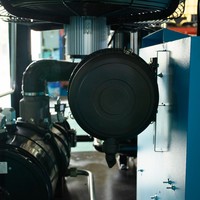 Compresseur d'air à vis basse pression à large gamme de puissance pour l'industrie textile, minière, chimique et multi-industrielle