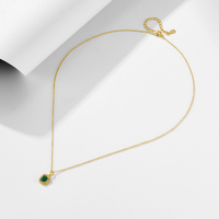 AN524 Nuevo Producto Collar con Colgante de Esmeralda Sintética Cuadrada de 5*5mm en Plata de Ley 925