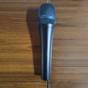 Gooermi 3 Piece Professional Dynamic Microphone Kit <strong>E945</strong> Unidirectional Vocal Handheld MIC with Hard Carry Case - Product Image 5