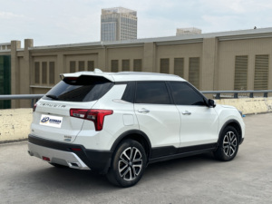 Venucia T60 1.6L Automatique <span class=keywords><strong>2019</strong></span>, Économe en Carburant, Occasion, Conduite à Gauche, Essence, SUV, Pneus R17, Tissu, Technologie Japonaise, Exporté au Ghana - Product Image 4