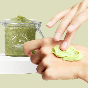 Exfoliante <span class=keywords><strong>de</strong></span> sales <span class=keywords><strong>de</strong></span> aguacate <span class=keywords><strong>de</strong></span> etiqueta privada OEM, exfoliante corporal orgánico para SPA, exfoliante corporal blanqueador con aceite <span class=keywords><strong>de</strong></span> almendras dulces, exfoliante corporal vegano - Product Image 1