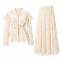 Ensemble deux pièces élégant en dentelle ivoire tissée, col en V, manches longues, coupe trapèze, mini, décontracté, taille haute, respirant, boutons unis classiques