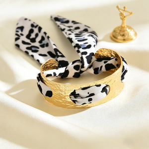 Brazalete de puño ajustable con diseño de leopardo y escote hueco para mujer, estilo <span class=keywords><strong>Wyatt</strong></span>, joyería de muñeca - Product Image 1