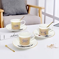 Tasse à café/espresso en céramique 3D réfléchissante, style européen, écologique, avec logo personnalisé, motif cheval et colibri anamorphique créatif