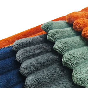 Sofá Cheneling de Tela Suave con Diseño Acolchado y Material Transpirable para un Hogar de Lujo - Product Image 3