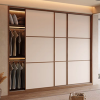 Porte battante de placard avec poignée métallique, design Mid-Century à lignes épurées, finition color block en placage de bois, pour chambre à coucher