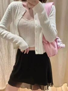 <span class=keywords><strong>Cardigan</strong></span> da <span class=keywords><strong>Donna</strong></span> Personalizzato con Ricamo, Collo Tondo, Bottoni, Maniche Lunghe, Design Semplice e Aderente in Puro <span class=keywords><strong>Cotone</strong></span> di Alta Qualità - Product Image 4