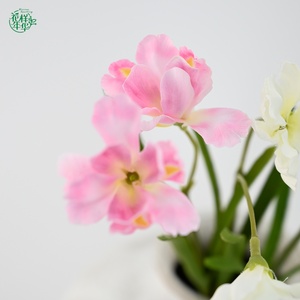 Flores Artificiales de <span class=keywords><strong>Iris</strong></span> de Seda de Alta Simulación, 59 cm, Tacto Real, Color Morado y Blanco, para Decoración de Bodas de Lujo, Hogar, Graduaciones y Eventos - Product Image 1