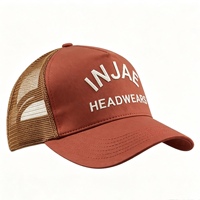 Gorra trucker estructurada al por mayor con logo bordado 3D personalizado, malla frontal y parte trasera ajustable con cierre a presión para exteriores