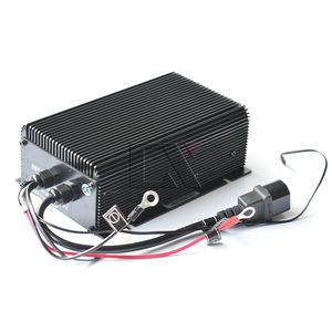 Chargeur de batterie intelligent 220V pour équipement d'entrepôt électrique avec protection contre les surcharges - Product Image 1