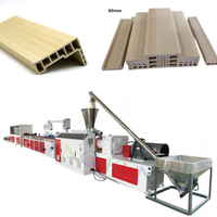 Machine d'extrusion de profilés PVC, ligne de production de cadres creux pour portes en PVC, machine d'extrusion de profilés en plastique WPC PVC de haute qualité