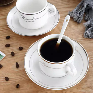 Bán Buôn Cappuccino Gốm <span class=keywords><strong>Cup</strong></span> Tùy Chỉnh In Logo Vàng Cạnh Trắng Sứ Cốc Cà Phê Và Chiếc Đĩa Trà Ly & Đĩa Đặt - Product Image 3