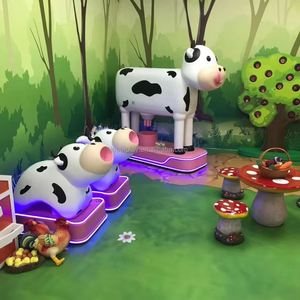 Équipement de jeu intérieur pour enfants : Expérience de jeu de rôle d'alimentation de vache pour les centres de jeux à domicile ou les parcs d'attractions des centres commerciaux - Product Image 1