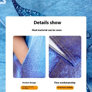 Serviette de bain en microfibre imprimée sur mesure à motif de dessin animé à séchage rapide <span class=keywords><strong>poncho</strong></span> à capuche personnalisé manches de poche <span class=keywords><strong>peignoir</strong></span> à langer <span class=keywords><strong>surf</strong></span> - Product Image 3