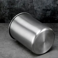 Seau à glace droit 3L de haute qualité en acier inoxydable 304 de conception classique pour les bars extérieurs d'autres occasions directement du fabricant