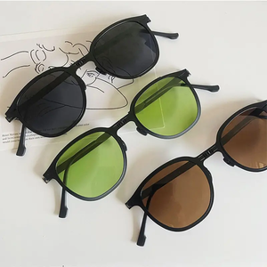 Nuevas <span class=keywords><strong>gafas</strong></span> de sol plegables de metal polarizadas para hombres que conducen día y noche lentes fotocromáticas mujeres <span class=keywords><strong>gafas</strong></span> de sol polarizadas - Product Image 2