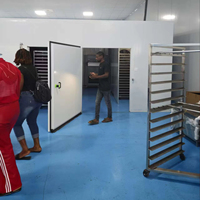 Professionele fruitdroger warmtepomp type voor de productie van mango-kleefrijst snacks 80kg Thailand markt