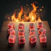 Profitez d'un moment de chicha opulente avec des briquettes de charbon en forme de cube qui subliment les saveurs riches de la noix de coco naturelle.
