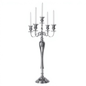 Candelabro de 5 Brazos Plateado en Metal, Venta Caliente, para Decoración de Mesa de Boda y Hogar, Candelabro de Piso de Lujo Hecho a Mano - Product Image 1