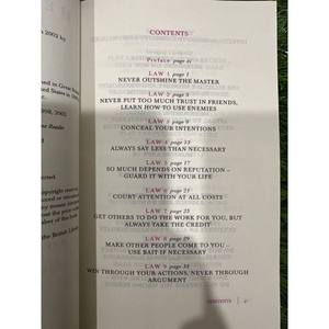 Las 48 leyes del poder |   Edición Concisa |   Estrategias Atemporales para la Influencia (Edición en Papel) (Suministro al por Mayor) - Product Image 3