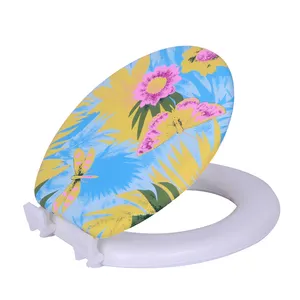Supply European standard common size soft toilet seat with embroidery pattern in cover
