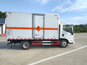 Camioneta de Carga 4X2 de 10 Toneladas, Camión de Carga Eficiente para Uso Pesado - Product Image 5