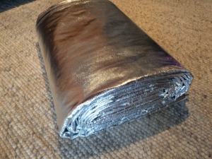 Feuille d'aluminium <span class=keywords><strong>non</strong></span> <span class=keywords><strong>tissée</strong></span> enduite <span class=keywords><strong>de</strong></span> <span class=keywords><strong>fibre</strong></span> <span class=keywords><strong>de</strong></span> <span class=keywords><strong>verre</strong></span> tissu <span class=keywords><strong>de</strong></span> <span class=keywords><strong>fibre</strong></span> <span class=keywords><strong>de</strong></span> <span class=keywords><strong>verre</strong></span> couverture <span class=keywords><strong>de</strong></span> coton ignifuge isolation thermique <span class=keywords><strong>fibre</strong></span> <span class=keywords><strong>de</strong></span> <span class=keywords><strong>verre</strong></span> - Product Image 4