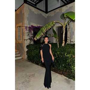 Robe de soirée noire en crochet avec détails en pierres scintillantes, taille empire luxueuse, taille XS, longueur ras du sol, pour les soirées formelles - Product Image 2