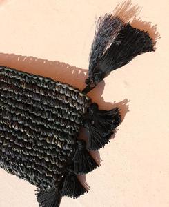 ถุงกระดาษฟางสีสันสดใสพร้อมพู่ปอมและพู่ - Product Image 4