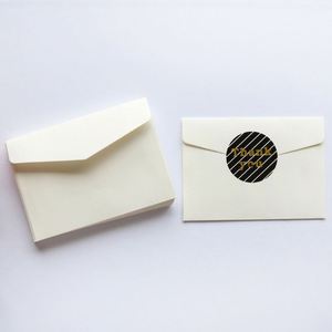 Sobres de Lujo Perlados en Color Marfil con Goma, Tamaños Personalizados - Product Image 4