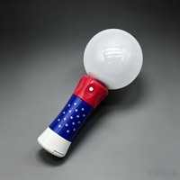 Baguette lumineuse sphérique LED personnalisée en gros avec poignée imprimée drapeau américain, idéale pour les fêtes patriotiques et les mariages