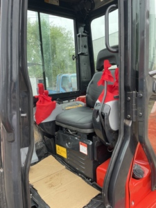 Mini-excavatrice sur chenilles d'occasion U55-4 de 5,5 tonnes, modèle 2022, avec moteur, vérin hydraulique Denison et roulement, à vendre - Product Image 5