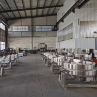 Chaudière à gaz industrielle à enveloppe chauffante avec mélangeur pour cuisson et braisage