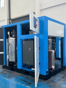 เครื่องอัดอากาศแบบอย่างไร้น้ำมัน Airking 175 แรงม้า 132 กิโลวัตต์ 23.52 ลูกบาศก์เมตร/นาที  หล่อลื่นด้วยน้ำ  เสียงเบา  แบบติดตั้งถาวร  8 บาร์ 10 บาร์  มอเตอร์ VSD - Product Image 3