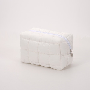 Borsa per il Trucco in Nylon Trapuntato con Imbottitura a Bolle, Borsa <span class=keywords><strong>da</strong></span> <span class=keywords><strong>Viaggio</strong></span> per Toilette, Pochette per Cosmetici - Product Image 6