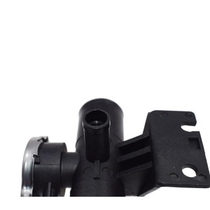 Cuello de llenado de refrigerante del <span class=keywords><strong>radiador</strong></span> 1350A015 con <span class=keywords><strong>tapa</strong></span> compatible con <span class=keywords><strong>Mitsubishi</strong></span> <span class=keywords><strong>Lancer</strong></span> 08-15 - Product Image 6