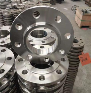 Bridas de Acero al Carbono de Alta Resistencia con Superficie RF y Forma Especial - Ajuste Perfecto para Conexiones de Tuberías No Estándar - Product Image 4