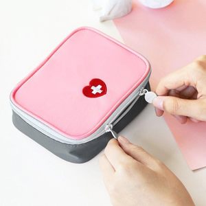 Nueva Bolsa de Primeros Auxilios de Emergencia Familiar para Auto, Personalizada, de Moda, de Poliéster, con Letras, en Oferta - Product Image 4
