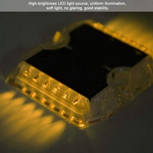 Borne de signalisation solaire en aluminium moulé sous pression, 6 LED blanc chaud, clignotante, alimentée par énergie solaire, IP68, lumière d'avertissement réfléchissante pour extérieur - Product Image 4