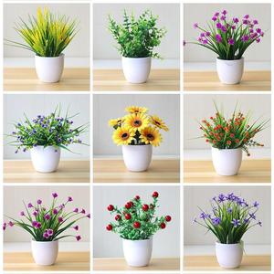 ต้นยูคาลิปตัสพลาสติกปลอมขนาดเล็กในกระถาง ต้นไม้ปลอมสีเขียวขนาดเล็กสำหรับตกแต่งโต๊ะในสำนักงาน - Product Image 3