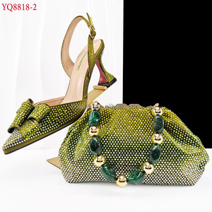 YQ8818 femmes talons moyens chaussures et ensembles de sacs compensés chaussures à bout fermé et ensemble de sacs avec strass et décor de pierre pour les fêtes - Product Image 5