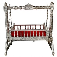 Berceau Royal Doré Poli pour Bébé, Style Sankheda, Balançoire Sculptée pour Bébé, Berceau en Bois pour Baby Shower, Londres
