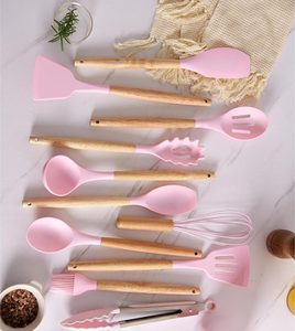 Ensemble d'ustensiles de cuisine personnalisés OEM & ODM en silicone avec manche en bois et planche à découper - Product Image 3
