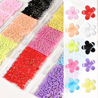 200 pièces de breloques pour ongles en résine 3D, micro-perles dorées, perles caviar, accessoires pour nail art, couleurs mélangées, accessoires de manucure florale