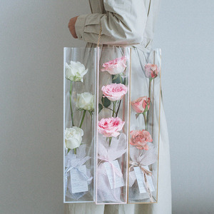 Boîte à fleurs créative en PVC Transparent, sac à fleurs Portable à la mode Rose unique avec poignée en chaîne, vente en gros - Product Image 1