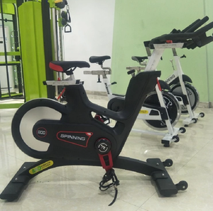 Vélo d'exercice de qualité supérieure pour salle de <span class=keywords><strong>sport</strong></span> commerciale, vélo de <span class=keywords><strong>cardio</strong></span> à domicile entraîné par une courroie électrique pour l'entraînement - Product Image 5