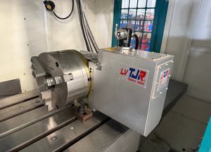 เครื่องจักรกลึงซีเอ็นซี 5 แกน VMC1890 ยี่ห้อ FANUC พร้อมฟังก์ชัน RTCP ความแม่นยำในการกำหนดตำแหน่ง 0.005 มม. ปรับแต่งได้ 24 หัวจับเครื่องมือ ATC สำหรับงานหนัก โลหะ - Product Image 4