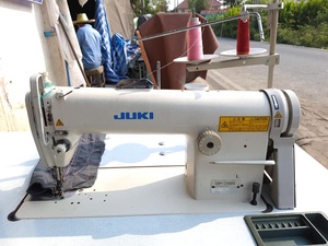 Macchina da Cucire Industriale <span class=keywords><strong>MP</strong></span> 200N di Marca Giapponese, Macchina a Punto Annodato ad Alta Velocità per Fabbriche di Abbigliamento e Produzione di Borse in Pelle - Product Image 4