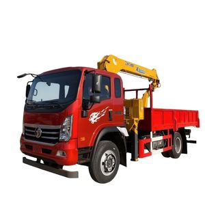Grue à flèche droite hydraulique Sinotruk de 7 tonnes pour la construction routière municipale - Product Image 1
